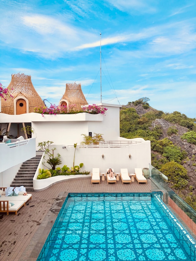 Location de vacances en Provence avec piscine dans une villa : Séjour luxueux et détente